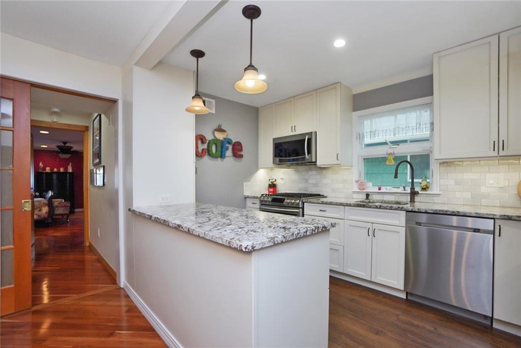 1416 80th Dyker Heights 11228 New York photo
